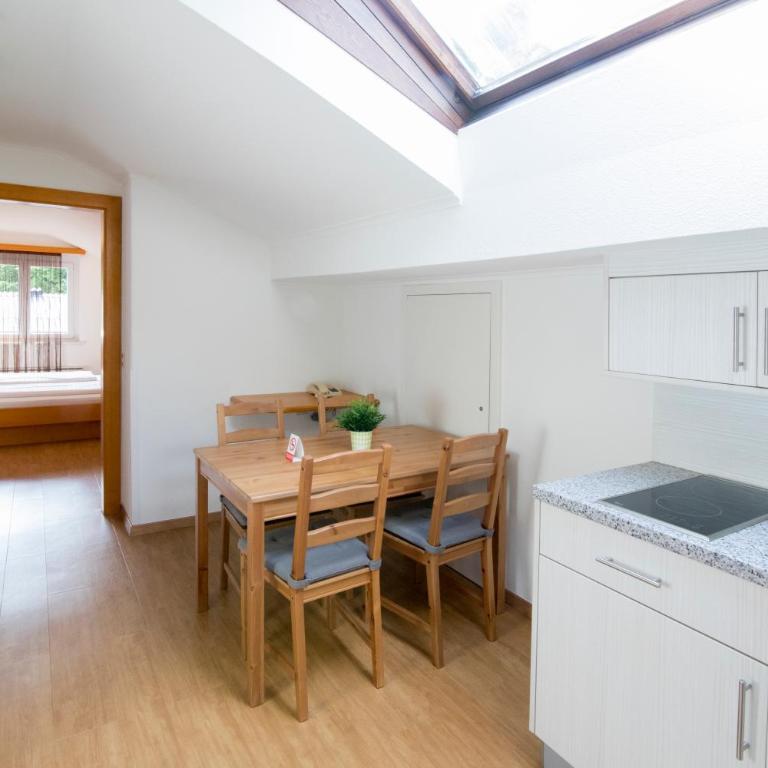 Ferienwohnungen Gabriel - Apartment mit 2 Schlafzimmern und Seeblick - 2