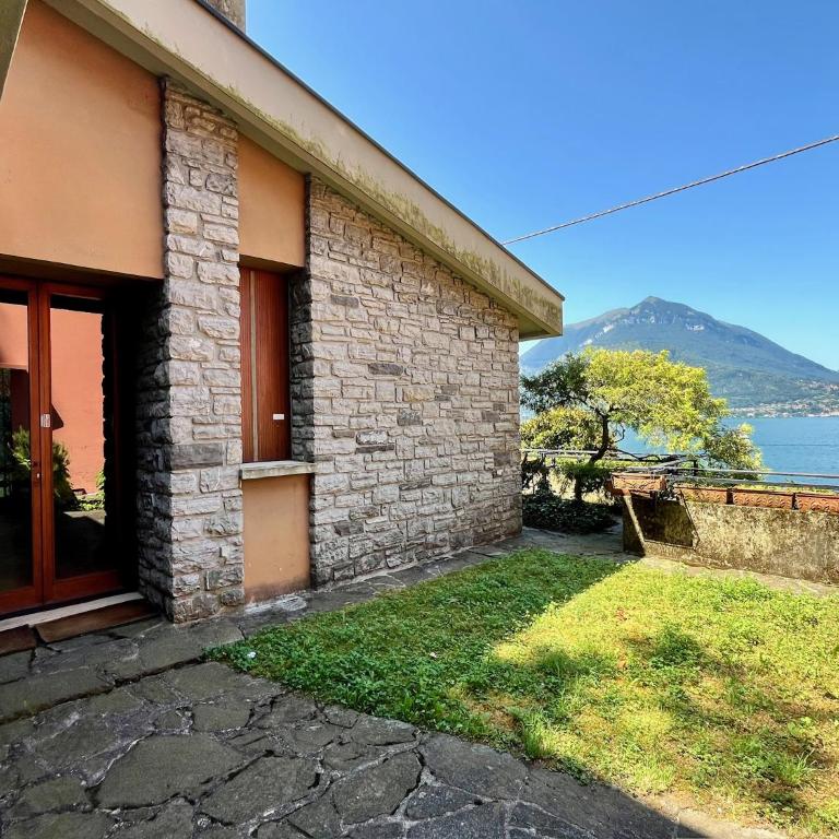 Villa NELLA VARENNA back to 70' - Villa con 3 Camere da Letto - 49