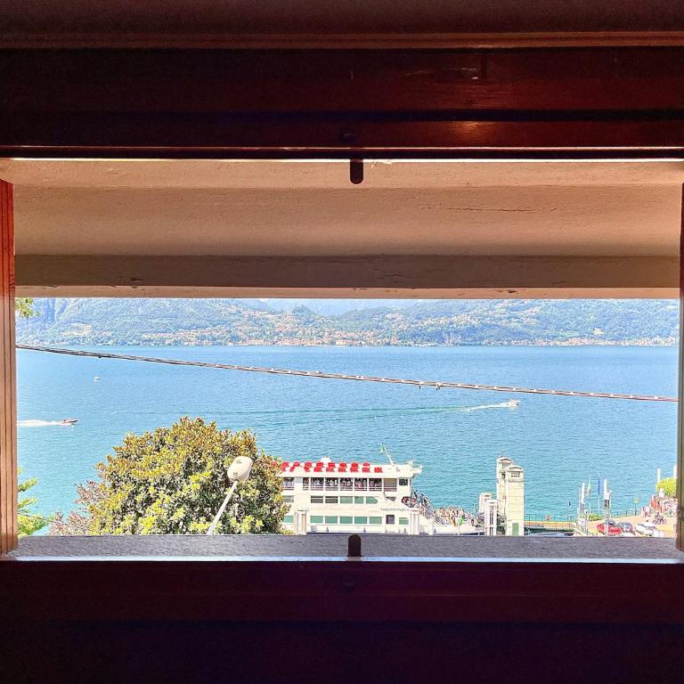 Villa NELLA VARENNA back to 70' - Villa con 3 Camere da Letto - 63