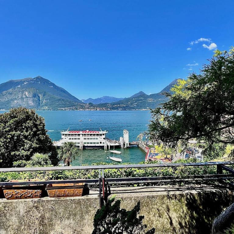Villa NELLA VARENNA back to 70' - Villa con 3 Camere da Letto - 67