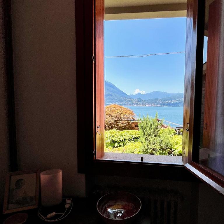 Villa NELLA VARENNA back to 70' - Villa con 3 Camere da Letto - 68