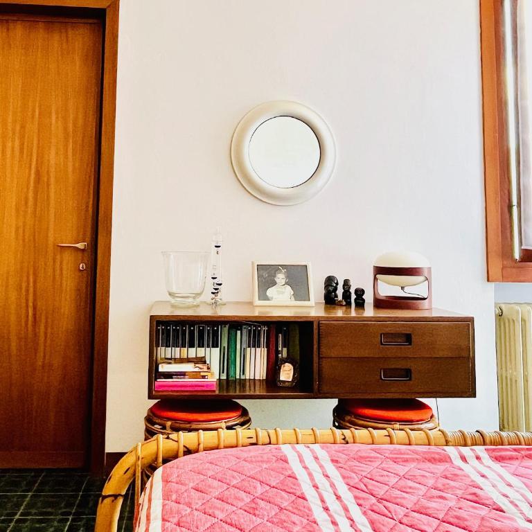 Villa NELLA VARENNA back to 70' - Villa con 3 Camere da Letto - 69