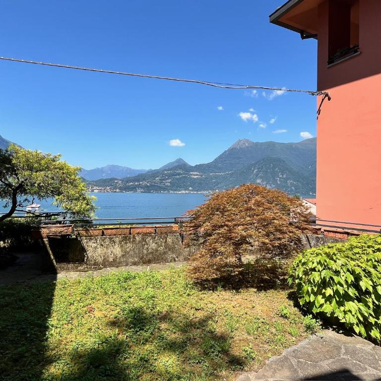 Villa NELLA VARENNA back to 70' - Villa con 3 Camere da Letto - 81