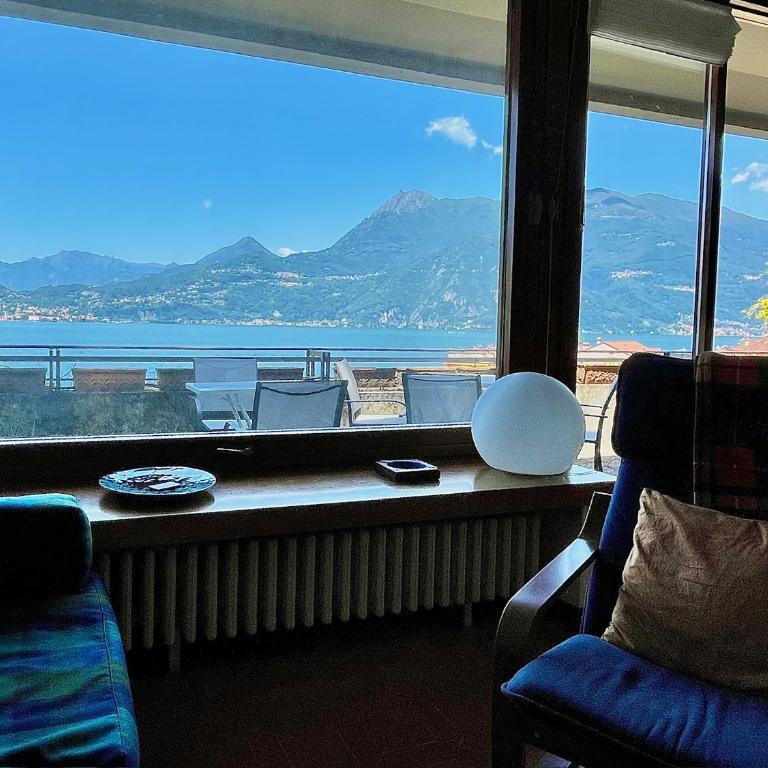 Villa NELLA VARENNA back to 70' - Villa con 3 Camere da Letto - 82