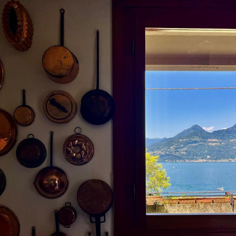Villa NELLA VARENNA back to 70' - Villa con 3 Camere da Letto - 83