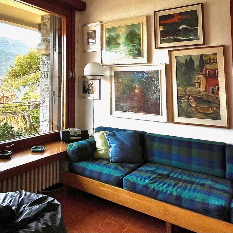 Villa NELLA VARENNA back to 70' - Villa con 3 Camere da Letto - 90
