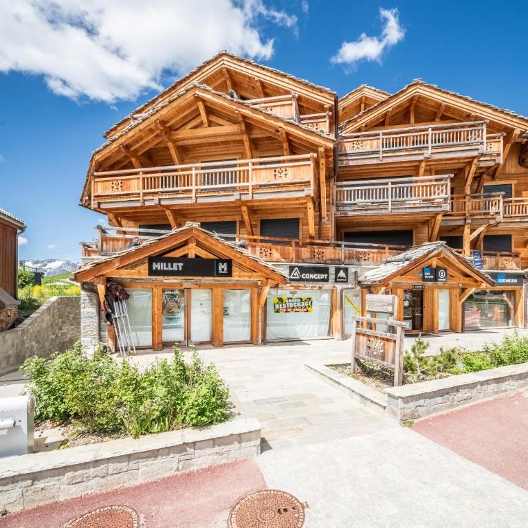 Apartment Sipo Alpe D'Huez - by EMERALD STAY - Three-Bedroom Apartment - 56