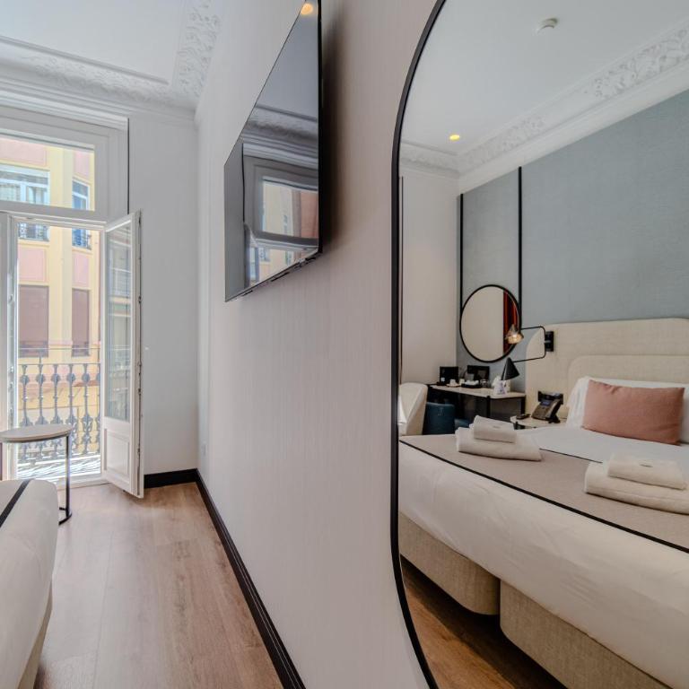 Soho Boutique Turia - Double or Twin Room - 17