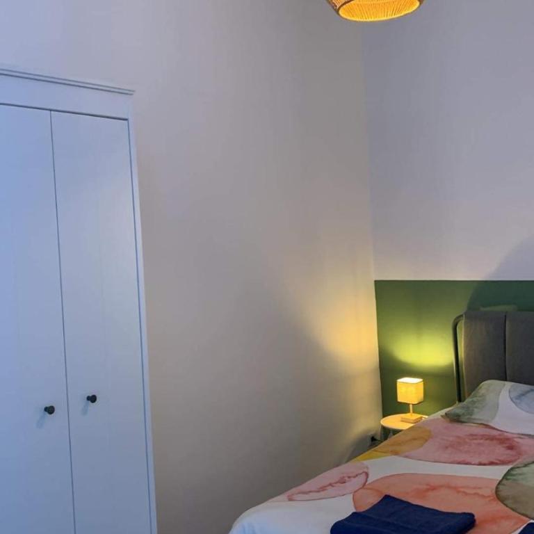 Exceptionnel Vieux Port 65m2 4-6 pers, wifi, patio - Appartement 2 Chambres - 17