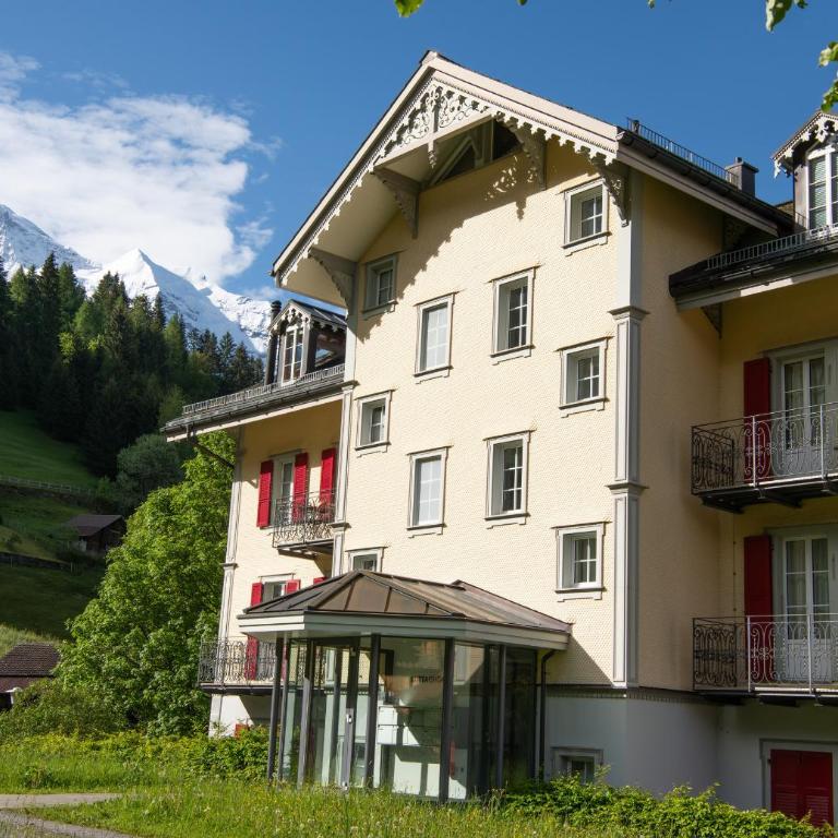 Chalet Mittaghorn Apt 5 - Deluxe Apartment mit Balkon und 2 Schlafzimmern - 31