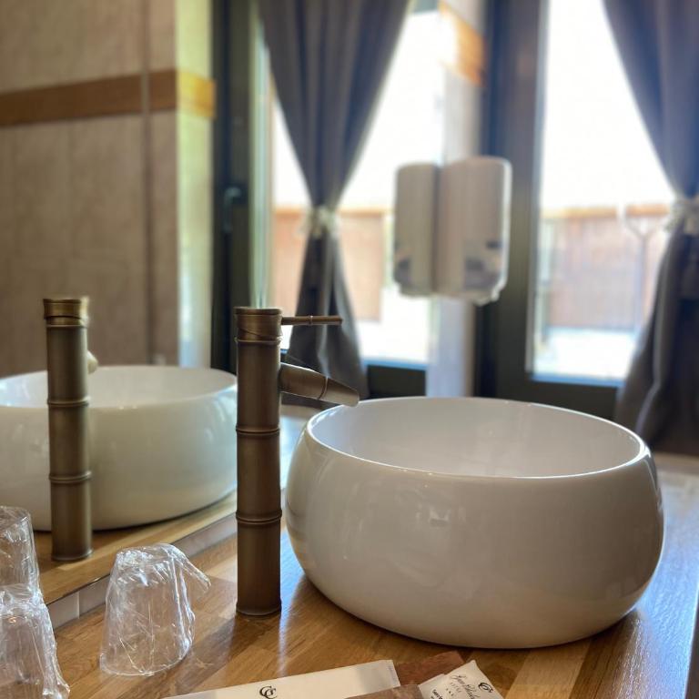 GRAN CHALET HOTEL & PETiT SPA WELLNESS - Habitación Doble - 4