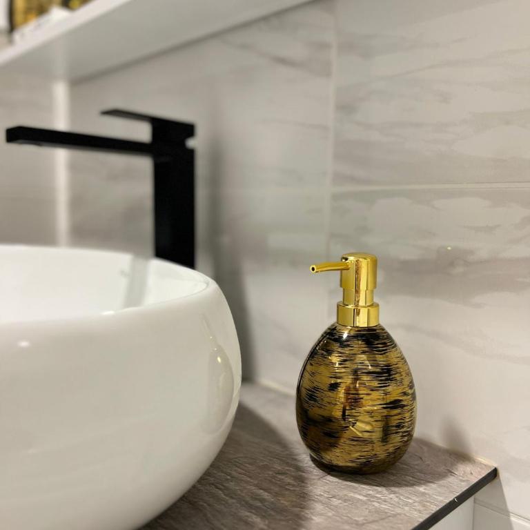 Sunset Home Mostar - Two-Bedroom Apartment - 37