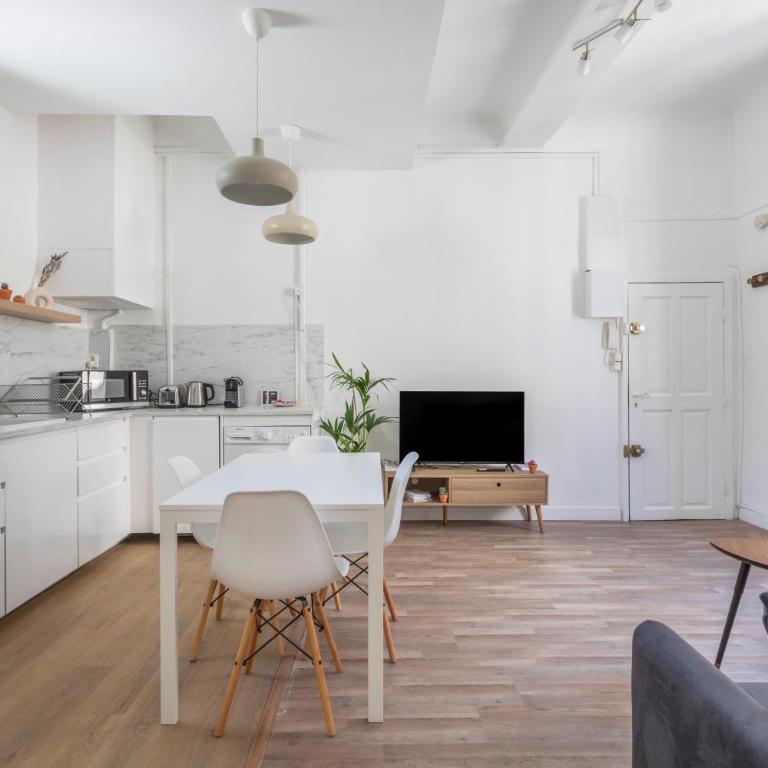T2 lumineux plein centre à 5 min du Cours Mirabeau confort, wifi, cuisine équipée - Apartment mit 1 Schlafzimmer - 8