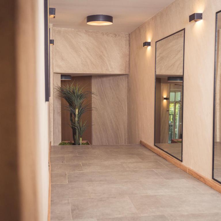 Hotel Tazz - River Front Oasis Collection - Superior Double Room - 14