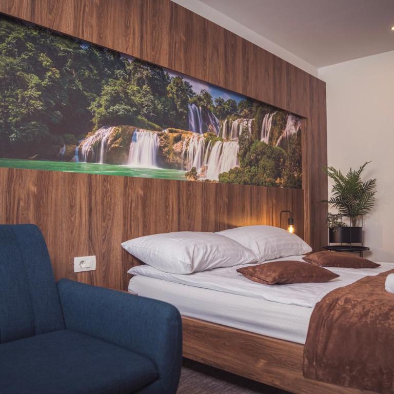 Hotel Tazz - River Front Oasis Collection - Suite with River View - 1