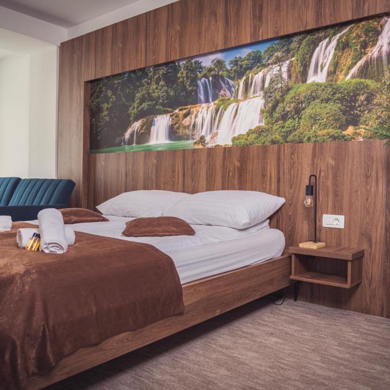 Hotel Tazz - River Front Oasis Collection - Suite with River View - 20