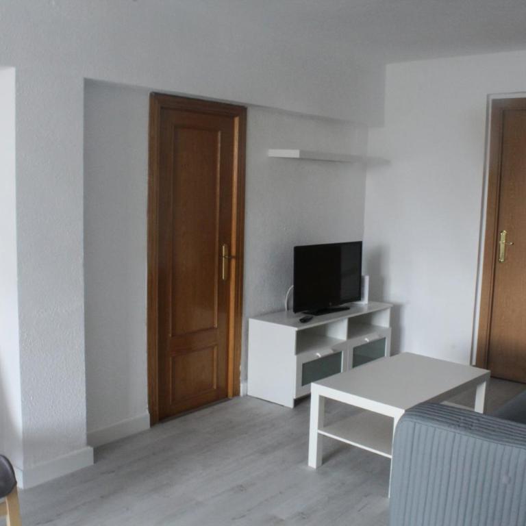 Flat close to beach perfect for families and groups - Actor Mauri 18 - Apartamento - 7