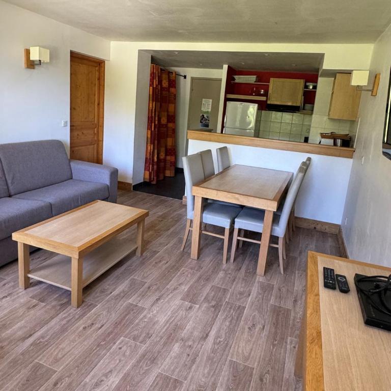 Appartement cosy avec accès direct aux pistes, espace bien-être et piscine chauffée - Apartment mit 1 Schlafzimmer - 7