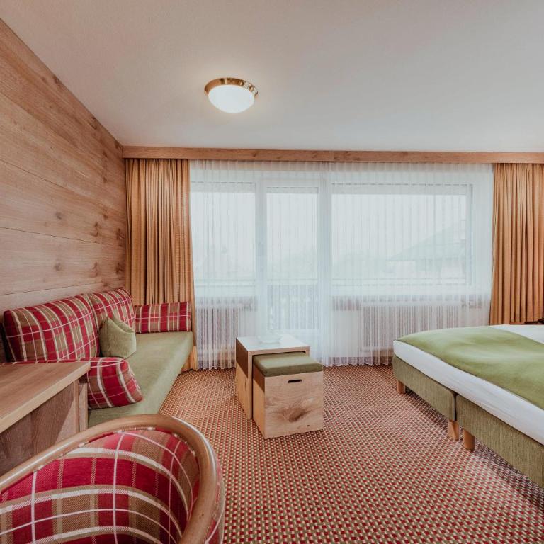 Österreichischer Hof-im Bademantel direkt in die Alpentherme - Comfort Doppelzimmer mit kostenfreiem Zugang zur Alpentherme Gastein - 1