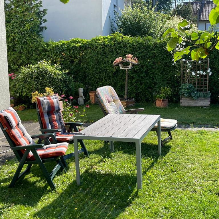 Claudias Apartment - 20 Minuten bis Messe Nürnberg - Apartment mit 1 Schlafzimmer und Gartenblick - 15