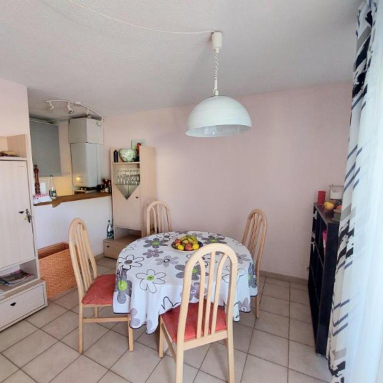 Appartement 4 Pers avec Garage et WiFi - FR-1-716-9 - Apartment - 10