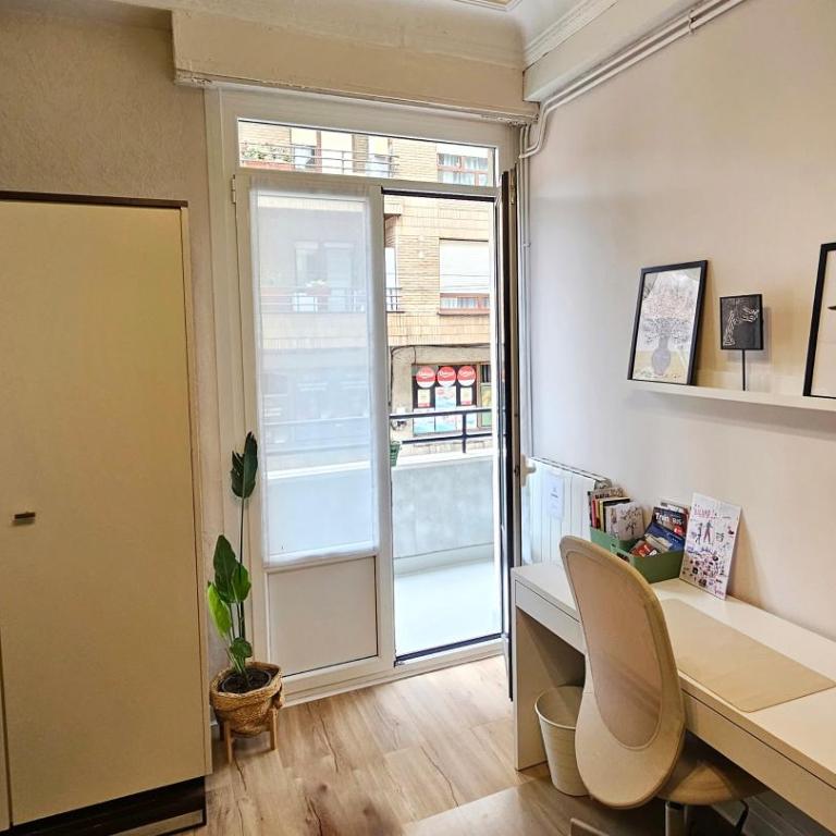 Central River Room - private WC - Double Room with Private Bathroom - 4
