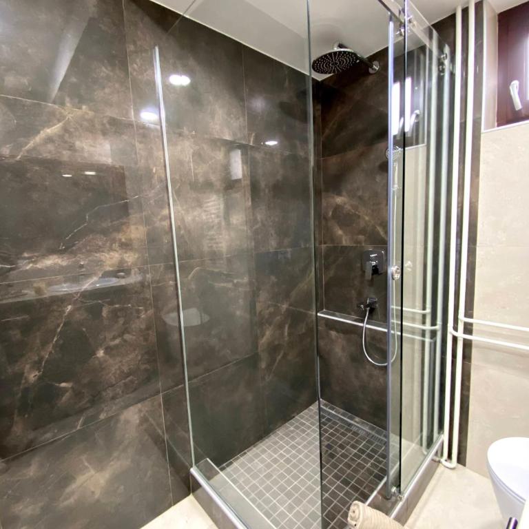 Apartment 53, Danube Quay - One-Bedroom Apartment - 9