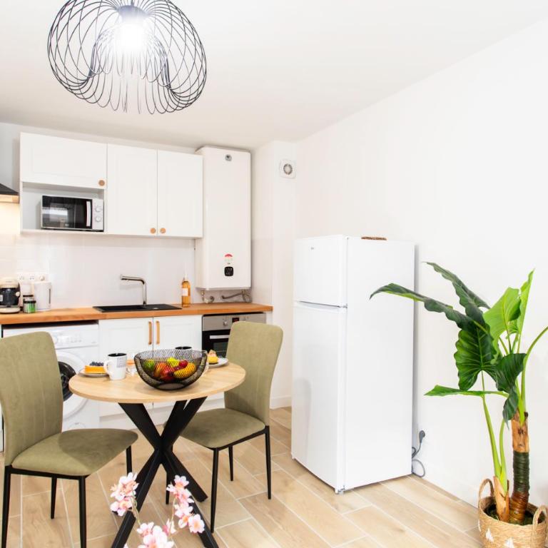 #58 Staywizus - Clim & Balcon 5mins marche de la Mer - Appartement 1 Chambre - 12