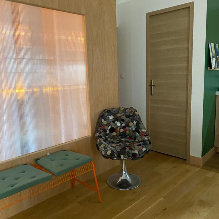 loft charmant dans quartier branché climatisé - Deluxe One-Bedroom Apartment - 8