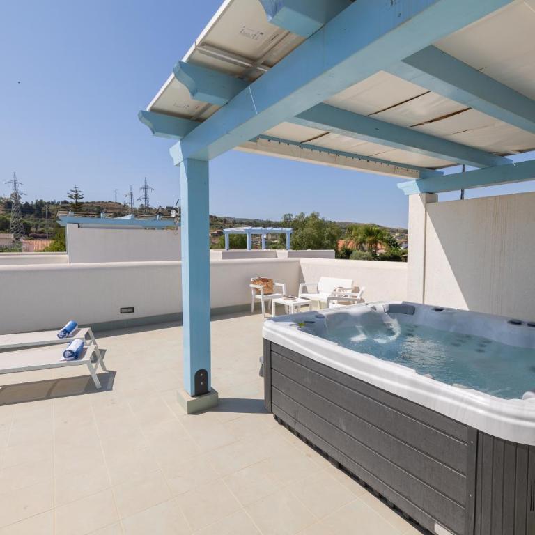 Villa Amalfi - Piscina e Vasca Idromassaggio - Superior Villa - 21
