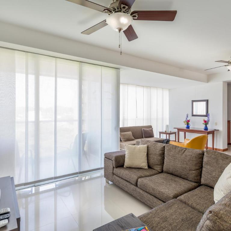 Apartamento con vista al mar - Condominio Zazué - Apartamento con vistas al mar - 3