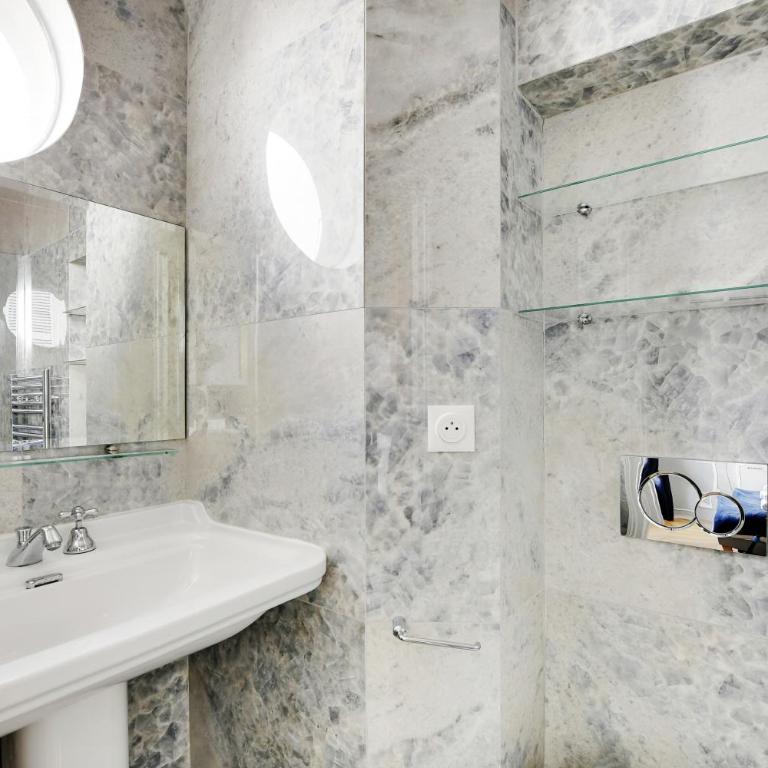 Pick A Flat's Apartments in Montmartre - Rue Lepic - Appartement 2 Chambres - 7