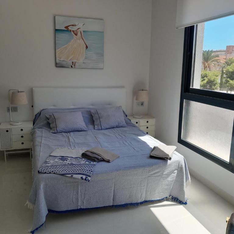 Fräscht boende med delad pool - Three-Bedroom Apartment - 30