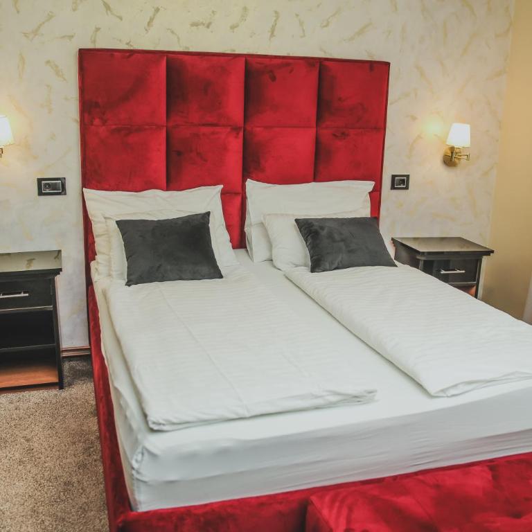 PLEASURE APARTMENTS - Deluks Dvokrevetna Soba sa Bračnim Krevetom - 6