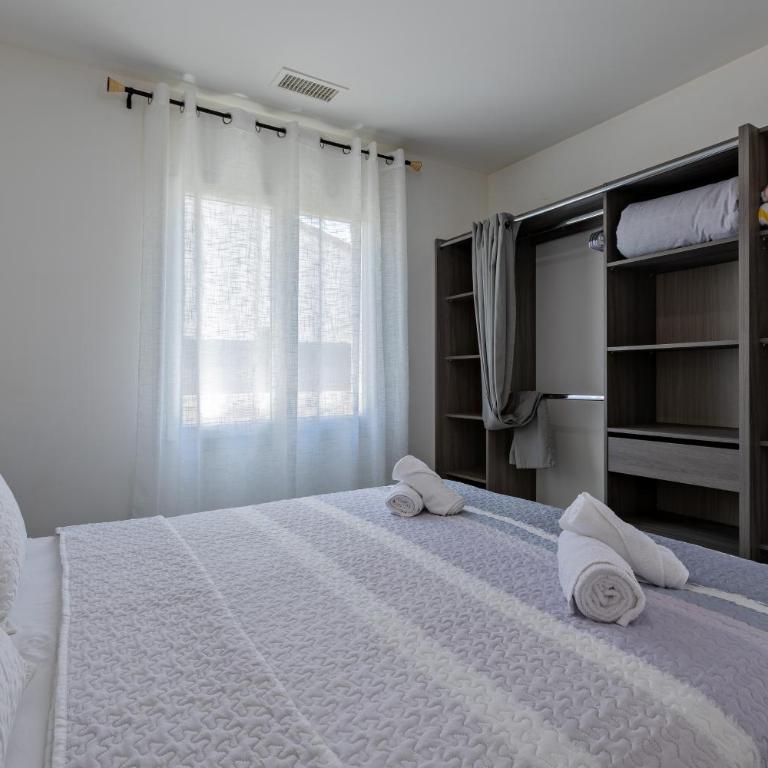 Villa Mery - Villa avec Piscine Privée - 34
