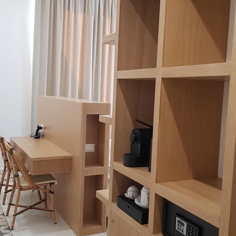 Hotel Dania - Deluxe Double or Twin Room with Balcony - 11