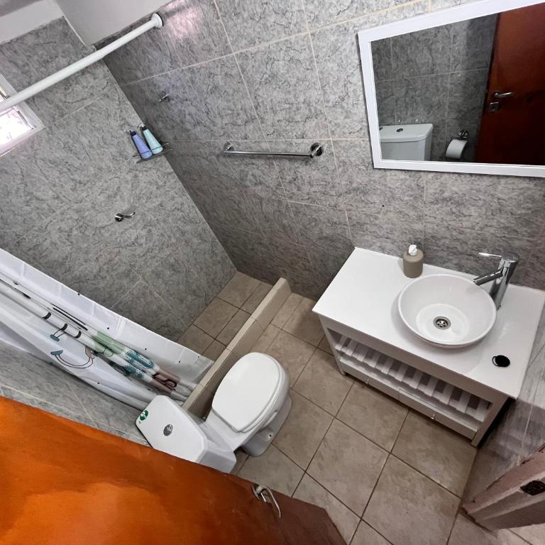 Hospedaje LH segundo A a 15 minutos del aeropuerto de Ezeiza - Apartamento de 2 dormitorios - 3