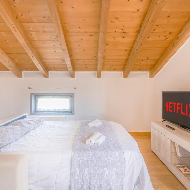 Stazione 200m - Wifi - Aria condizionata - Smart TV - Appartamento con 1 Camera da Letto - 11