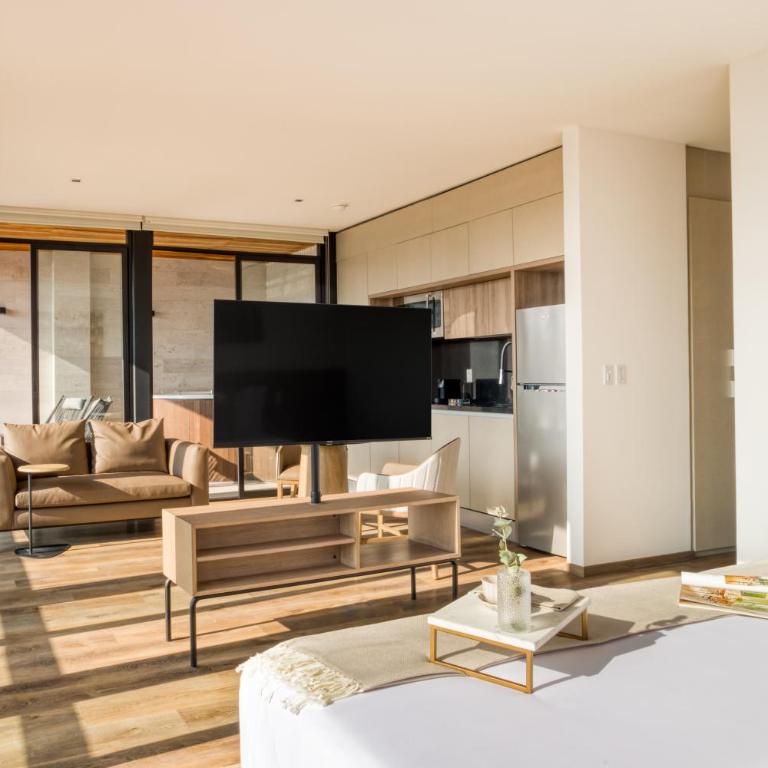 Studio Fenomenal con Balcon Priv and Rooftop whit Jacuzzi - Penthouse with a Private Jacuzzi - 8