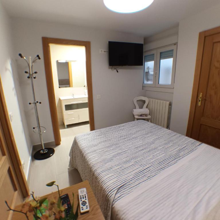 Pensión La Estación - Habitación Doble con baño privado - 1