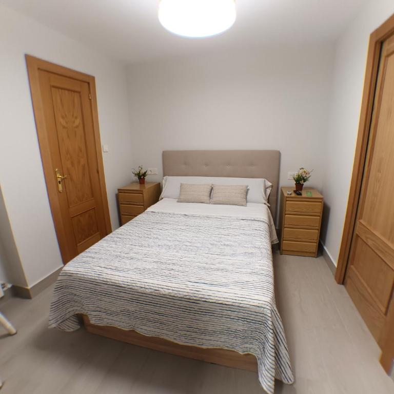 Pensión La Estación - Habitación Doble con baño privado - 6