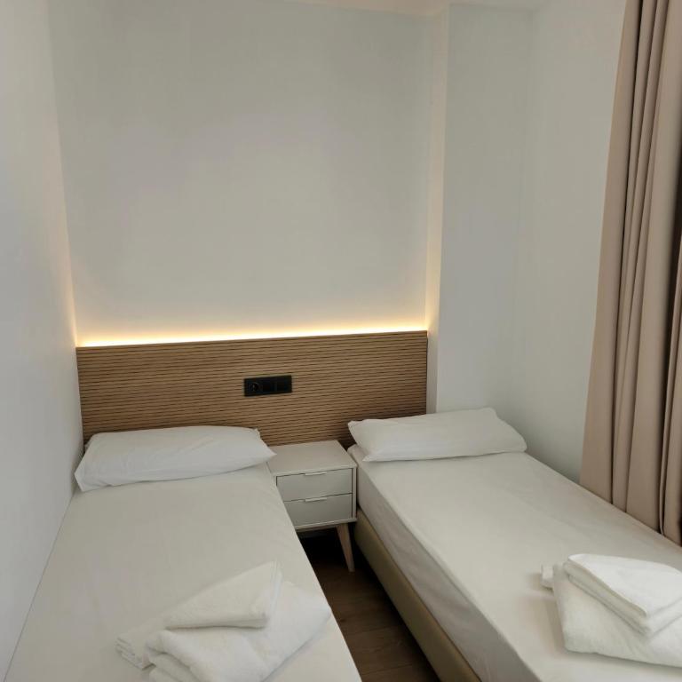 AZAHAR BEACH Blue Apartments & Spa - Apartamento de 2 dormitorios con balcón y vistas al mar - 6
