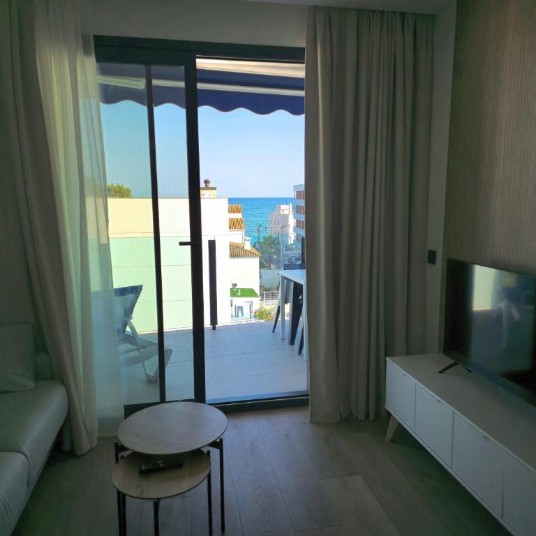 AZAHAR BEACH Blue Apartments & Spa - Apartamento de 2 dormitorios con balcón y vistas al mar - 3
