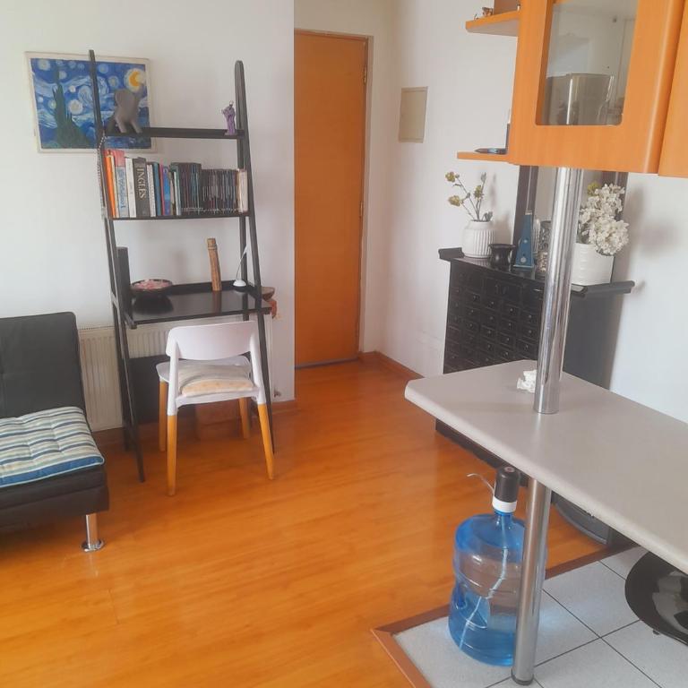 Departamento en metro los heroes - Apartamento de 1 dormitorio - 2