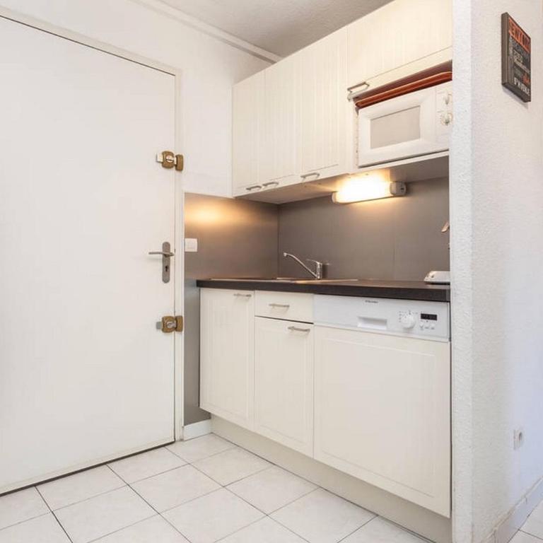 Bel appartement avec terrasse - Apartamento de 1 dormitorio - 2