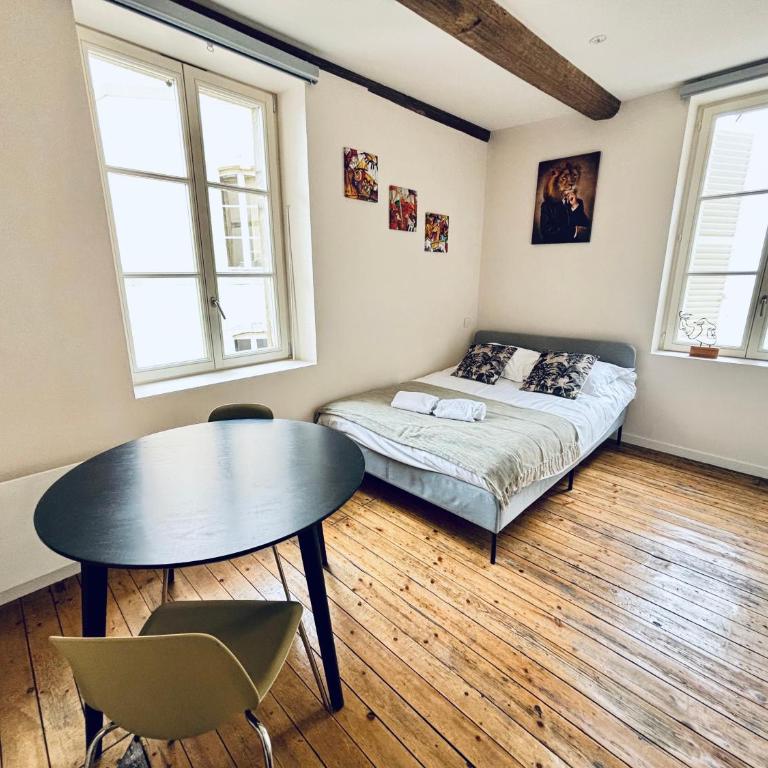 Louis Premier et Second Metz Centre Un Séjour à Part - Appartement 1 Chambre - 1