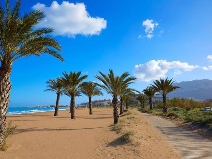 Marina Real II, 2 bedroom & 2 bathroom apartment with pool views - Apartamento de 2 dormitorios - 20