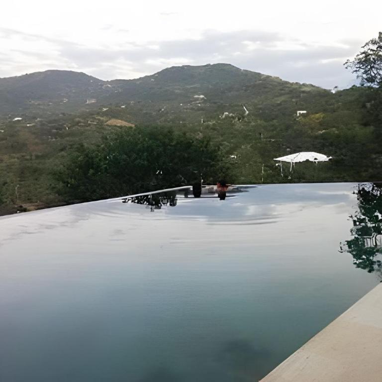 Descanso total en el mejor clima de Colombia - Villa - 5