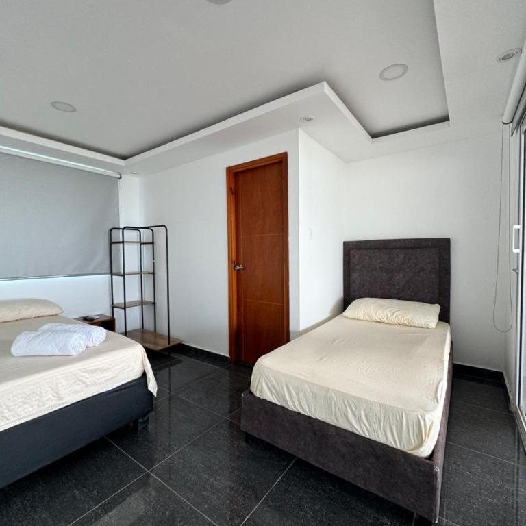 Hotel La Yarolina SAS - Twin Room - 13