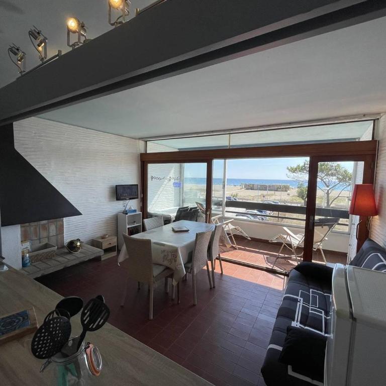 Saint-Cyprien : T2 confortable en bord de mer avec parking et animaux admis - FR-1-106-106 - Apartment - 1